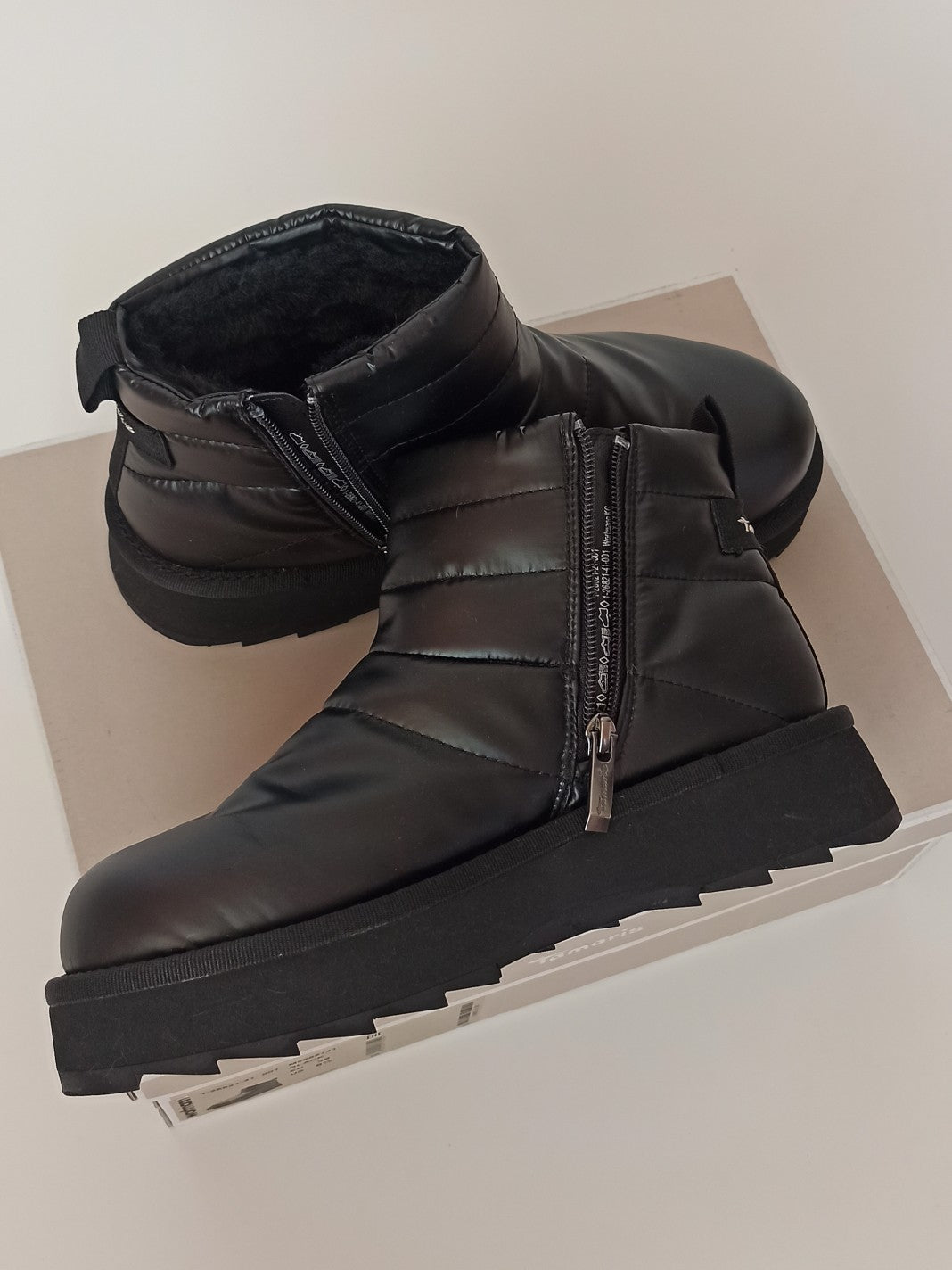 Tamaris Stiefel NEU! Gr. 39