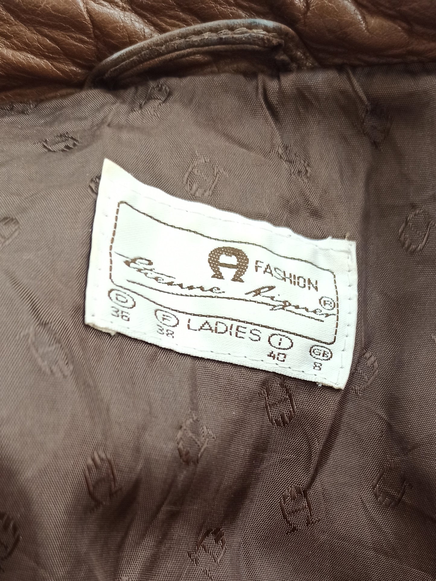 Lederjacke Aigner Gr. 36