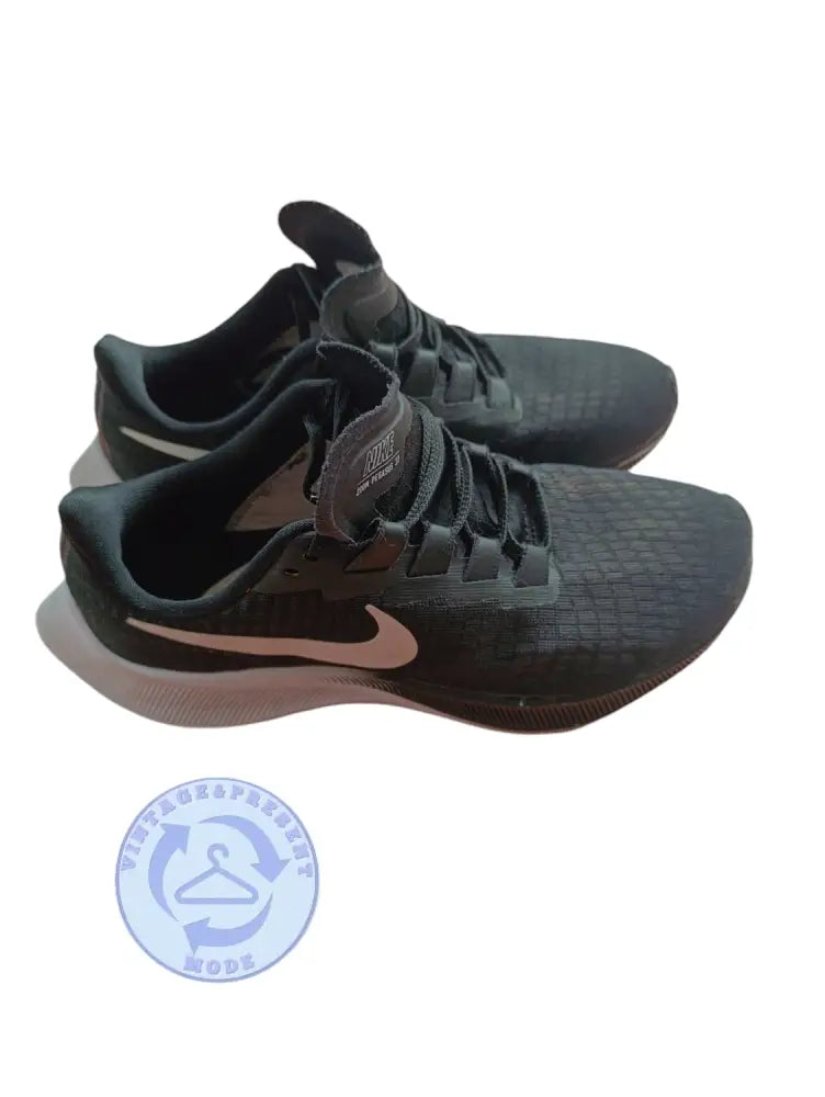 Sportschuhe Nike Zoom Pegasus Gr. 39 - Sneakers Sportschuhe Nike Zoom Pegasus Gr. 39 - Vintage&Present Mode