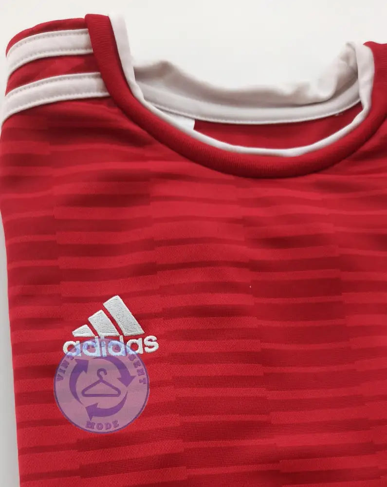 T-Shirt Adidas Gr: 152 - T-Shirt T-Shirt Adidas Gr: 152 - Vintage&Present Mode Shirts & Tops