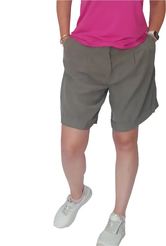 Short Gr. 42 - Short für Damen Short Gr. 42 - Vintage&Present Mode Shorts