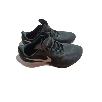 Sportschuhe Nike Zoom Pegasus Gr. 39 - Sneakers Sportschuhe Nike Zoom Pegasus Gr. 39 - Vintage&Present Mode