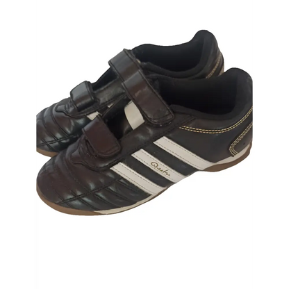Sportschuhe von Adidas Gr. 33 - Hallenschuhe Sportschuhe von Adidas Gr. 33 - Vintage&Present Mode Schuhe