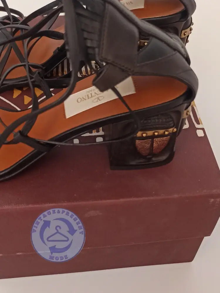 Valentino Garavani Sandale Gr. 36 - Sandale Valentino Garavani Sandale Gr. 36 - Vintage&Present Mode